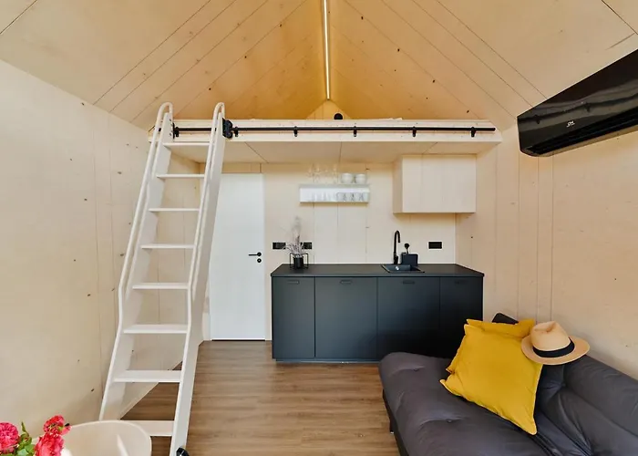 Сasa de vacaciones Unique Tiny House At Saaremaa Golf & Country Club