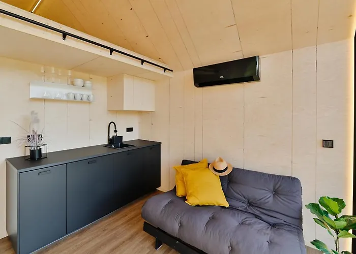 Unique Tiny House At Saaremaa Golf & Country Club Kuressaare